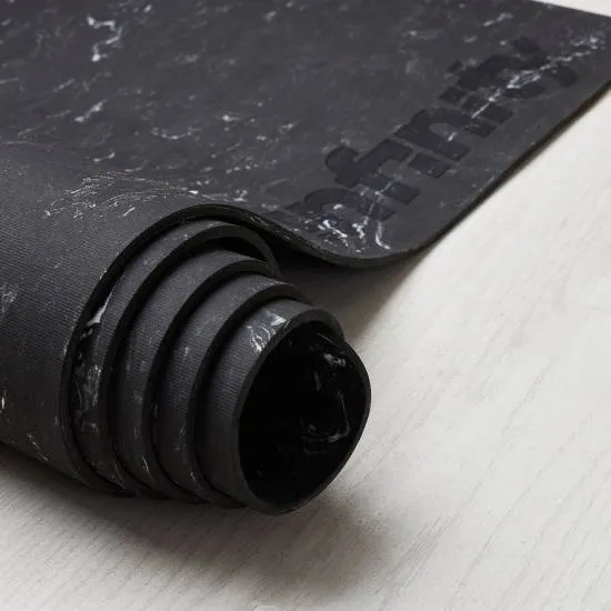 Equilibrium Infinity Yogamatte Black fra Equilibrium Equilibrium Infinity Yogamatte Black fra Equilibrium