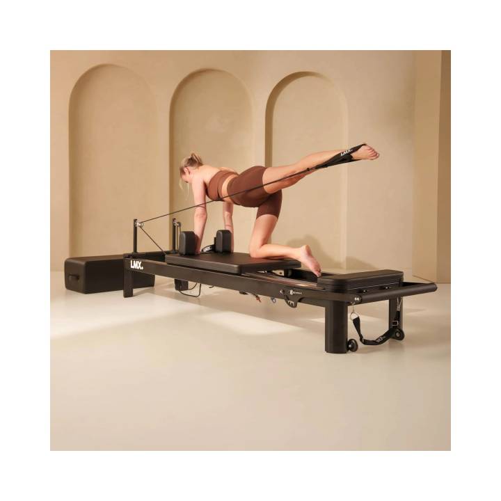 LMX. Harmony Pilates Reformer sort/sort fra LMX.