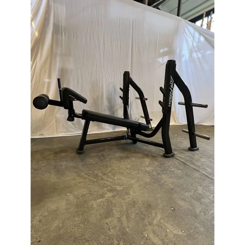 Life Fitness Signature Olympisk Decline Benkpress m. Oppbevaring - Brukt fra Life Fitness