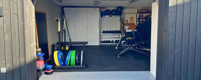 Sådan skabte Josephine sit drømme-home gym i garagen